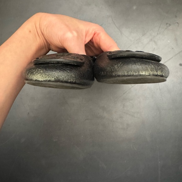 Tory Burch Black Flats with tone on time logo | Size 8 - Picture 5 of 10